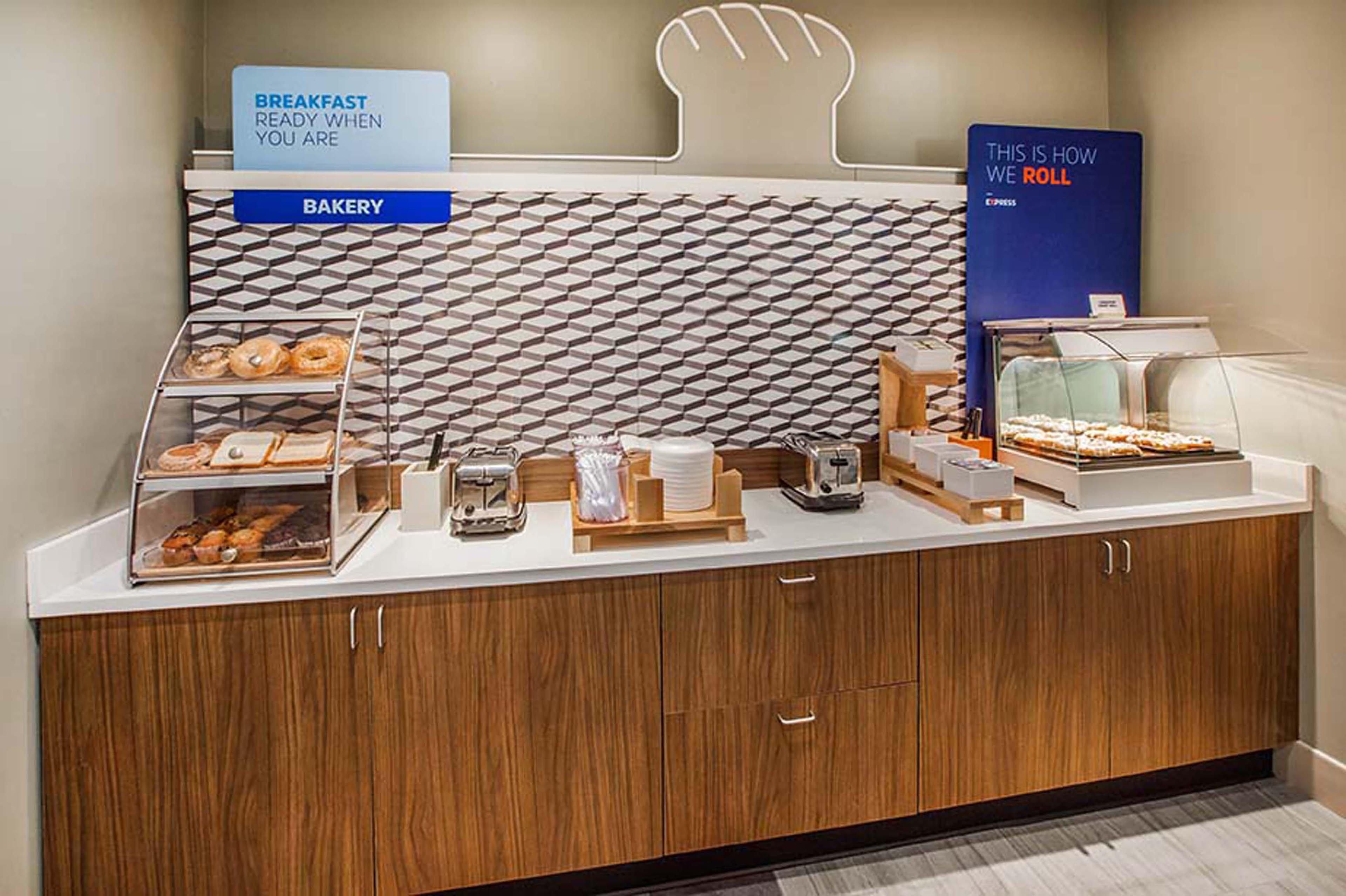 Holiday Inn Express Childress By Ihg Bagian luar foto