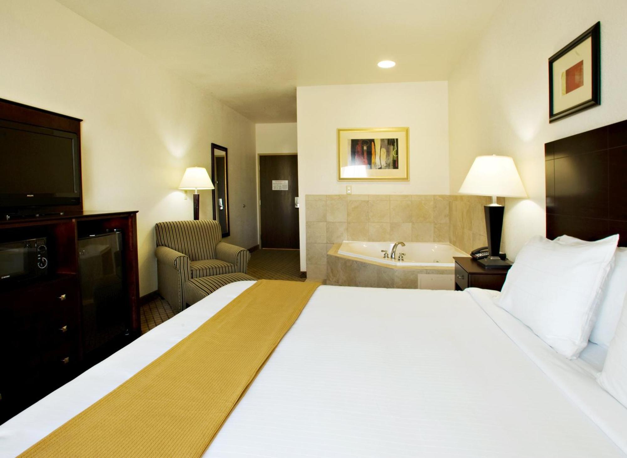 Holiday Inn Express Childress, An Ihg Hotel Bagian luar foto